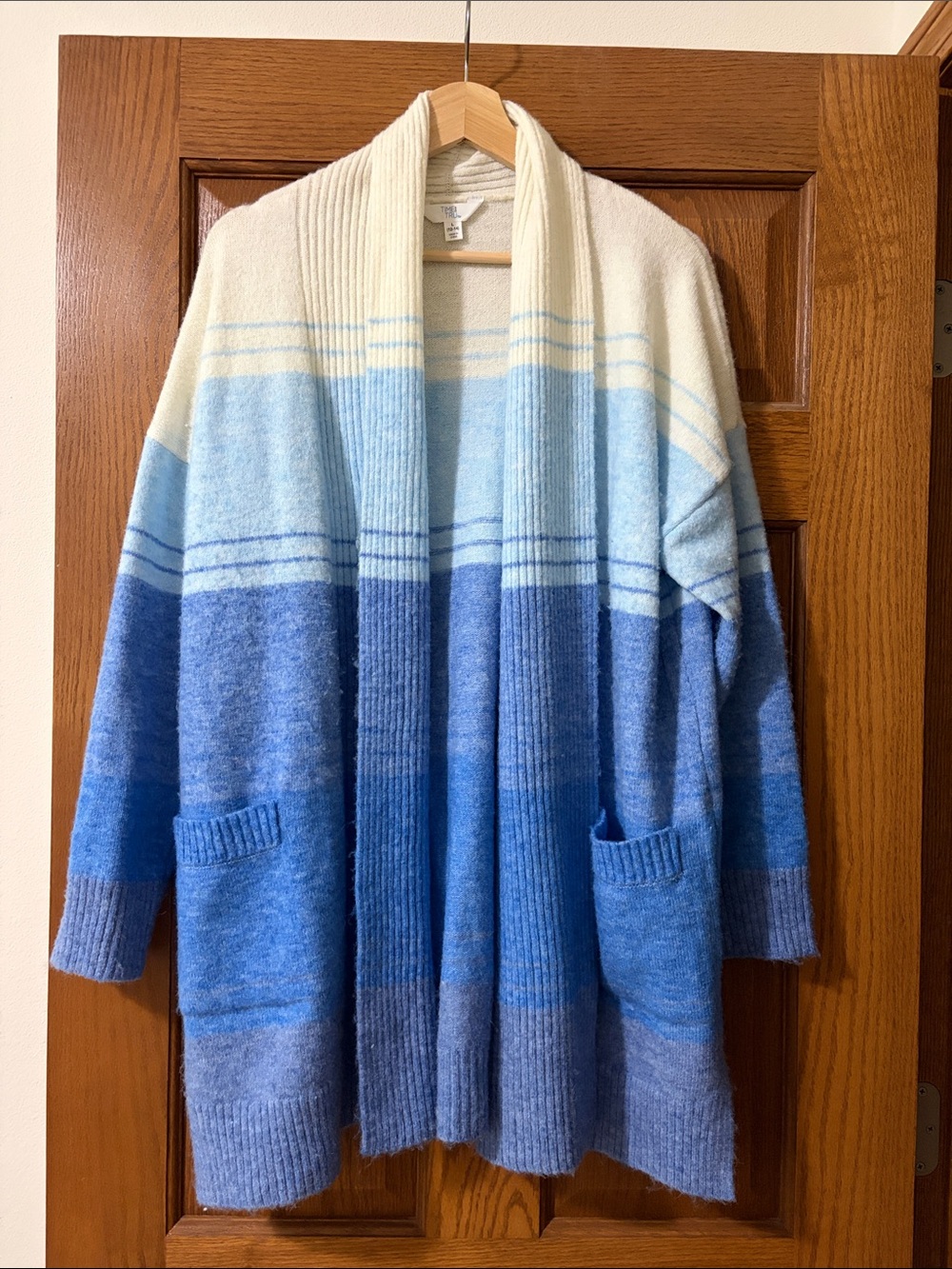 Time and Tru Blue Ombre Open-Front Cardigan with Pockets